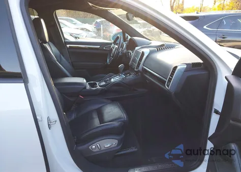 2017 Porsche Cayenne Platinum Edition from USA, damaged, VIN WP1AA2A2XHKA88888